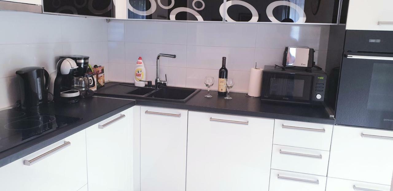 Apartment Kiki Kotor Eksteriør billede